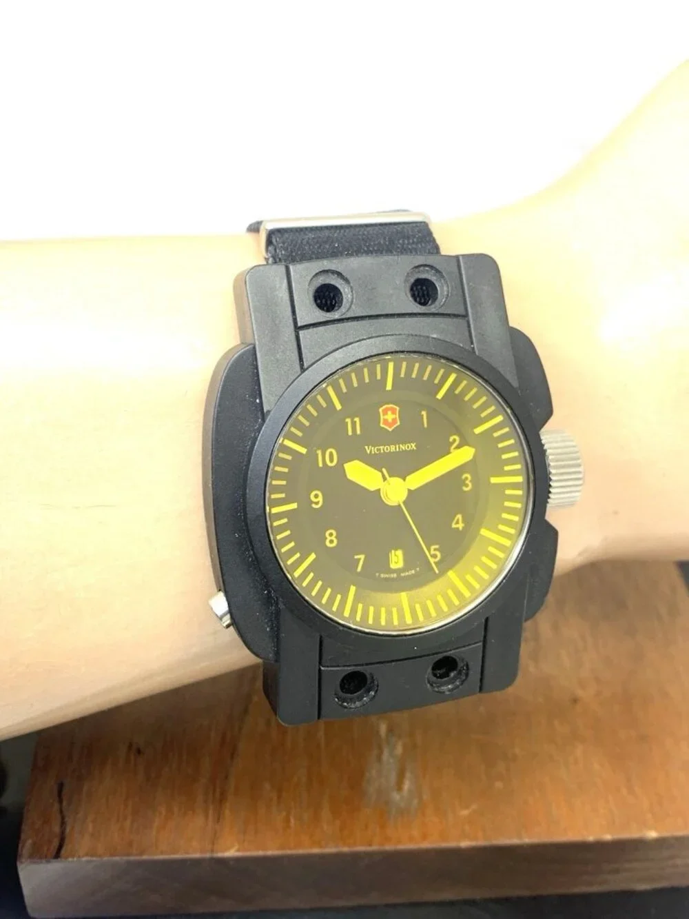 Victorinox Swiss Army Men's Watch Vintage Yellow Crystal Swiss Quartz Nylon 47mm